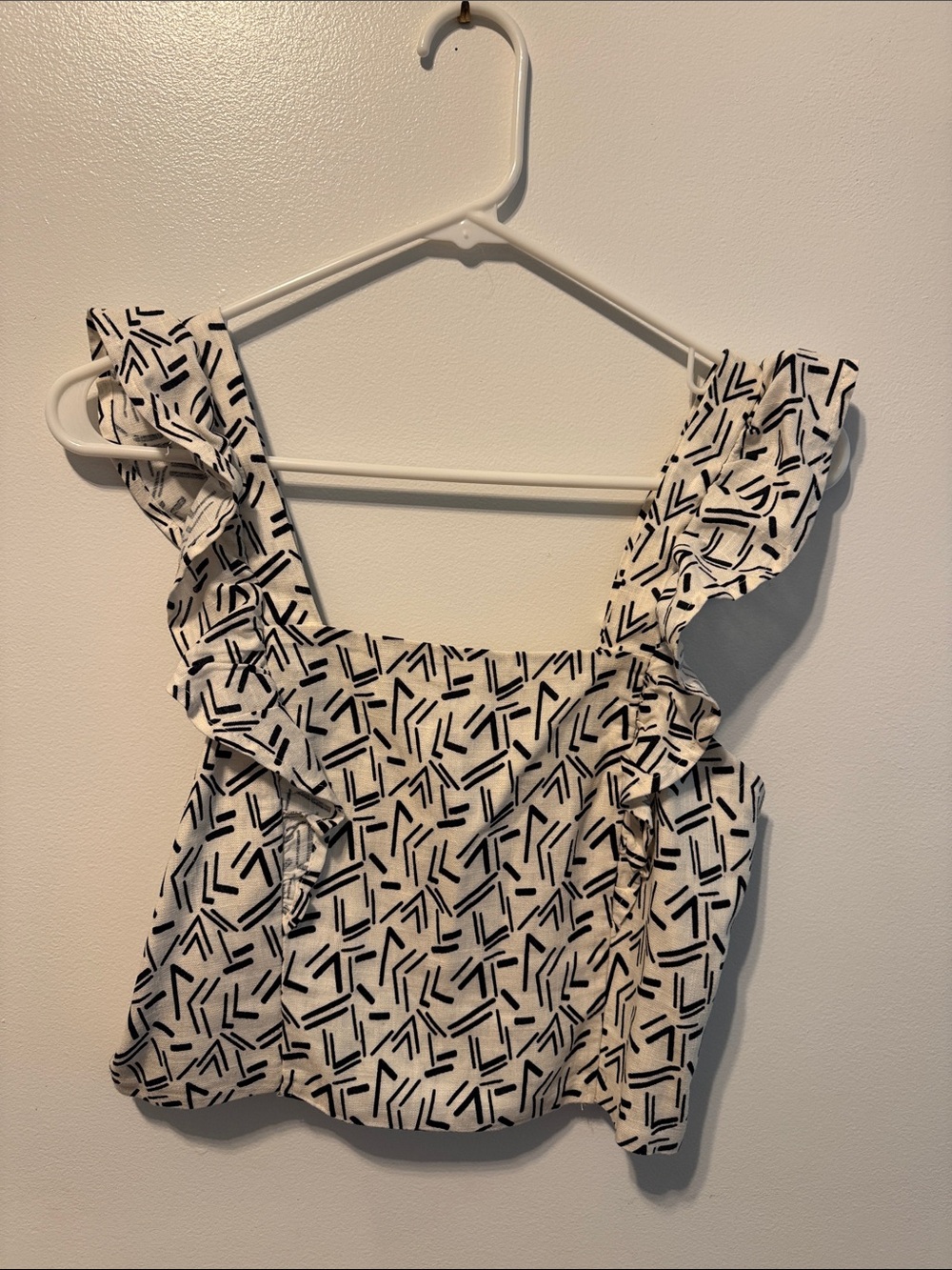 Ruffled Square Neck Camisole - White with Black Geo Print